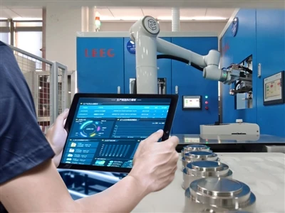 Leeg Instruments: izgradnja mršave digitalne tvornice, asfaltiranje načina za...